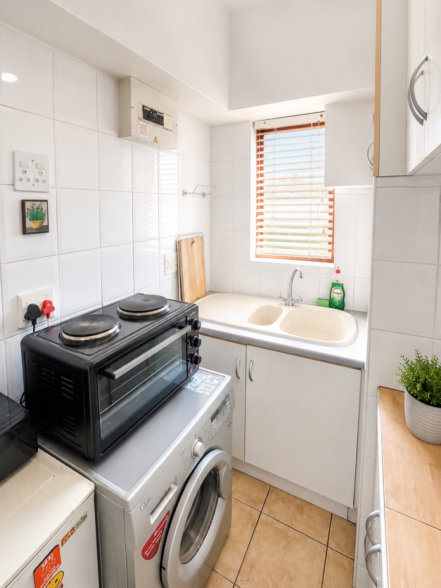 To Let 1 Bedroom Property for Rent in Cape Town City Centre Western Cape